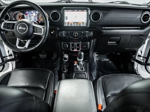 Used 2021 Jeep Gladiator Overland w/ Popular Equipment Package image 19