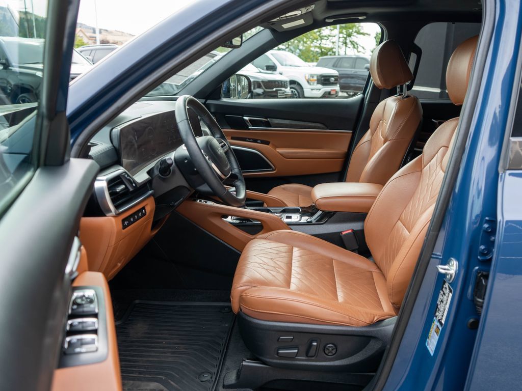 Certified 2024 Kia Telluride SX X-Line AWD/4WD image 11