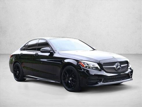 Used 2019 Mercedes-Benz C 300 4MATIC Sedan image 4