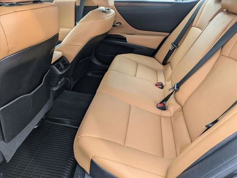 Certified 2023 Lexus ES 350 w/ Premium Package image 18