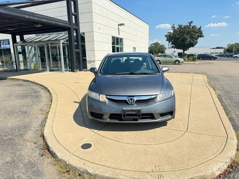 Used 2011 Honda Civic LX image 2