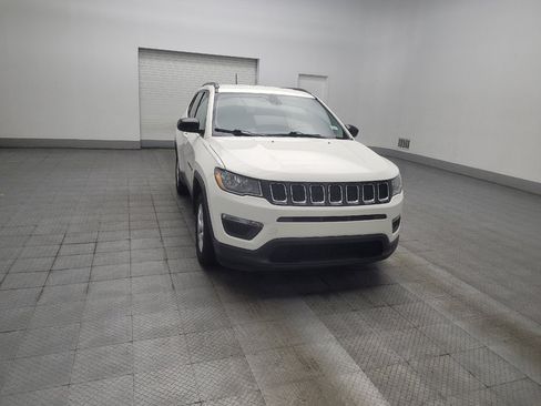 Used 2018 Jeep Compass Sport w/ Tech Group FWD image 13