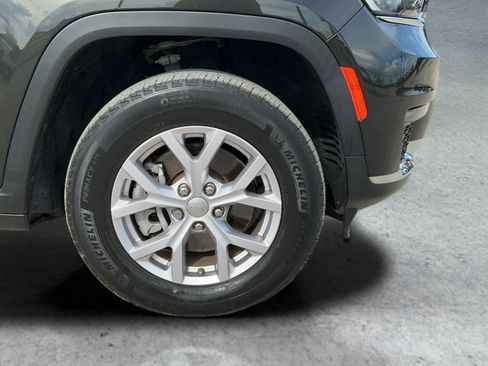 Used 2022 Jeep Grand Cherokee L Limited AWD/4WD image 25