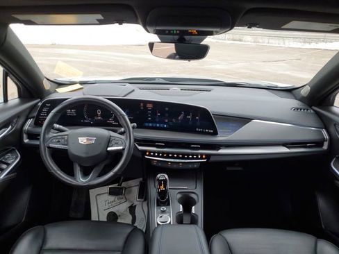 Certified 2024 Cadillac XT4 Sport image 22