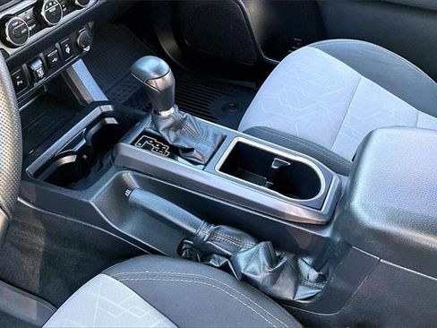 Used 2023 Toyota Tacoma TRD Off-Road w/ Technology Package image 18