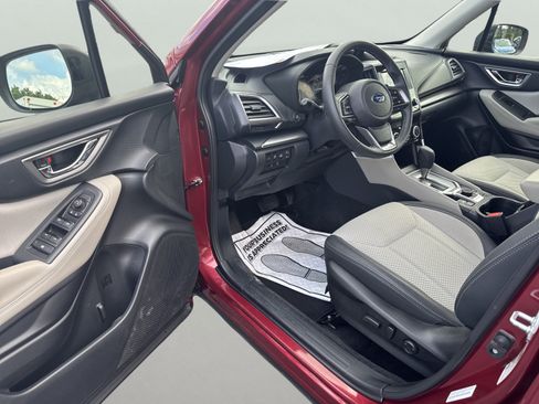 Used 2024 Subaru Forester Premium AWD/4WD image 11
