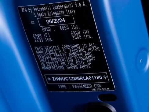 Used 2024 Lamborghini Revuelto image 62