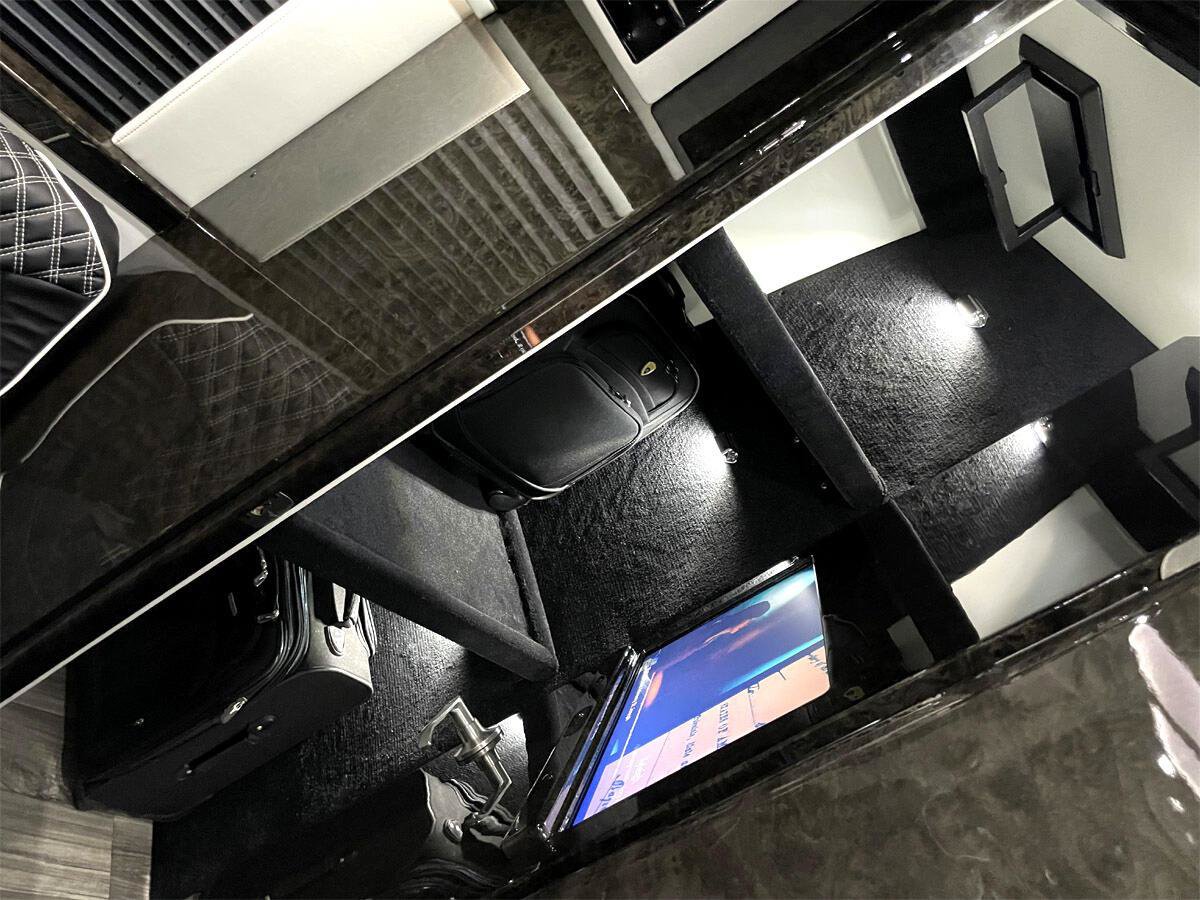 Used 2022 Mercedes-Benz Sprinter 3500 image 9