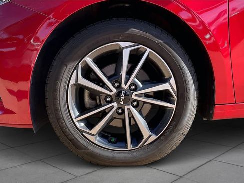 Used 2023 Kia Forte LXS image 12