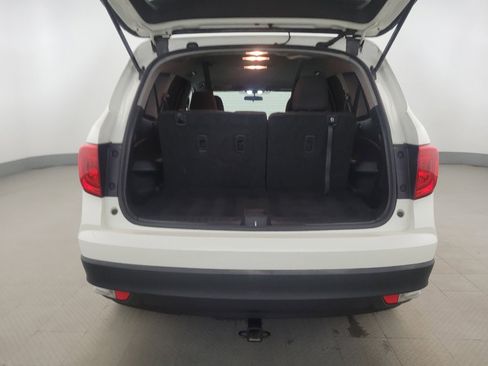 Used 2018 Honda Pilot LX image 29