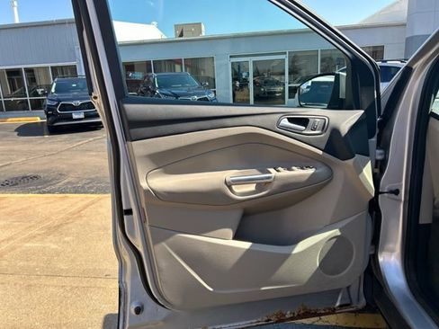 Used 2014 Ford Escape SE image 24