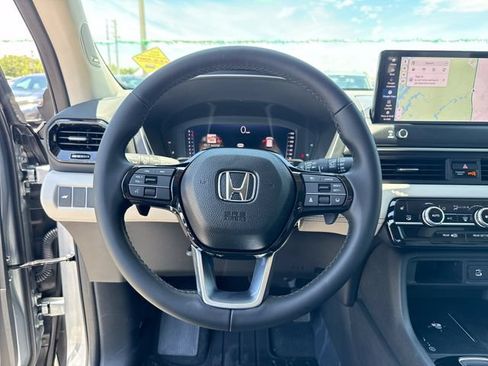New 2026 Honda Pilot Touring image 37