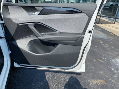 New 2025 Volkswagen Tiguan S image 42