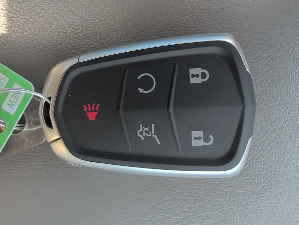 Used 2018 Cadillac XT5 Luxury w/ Driver Awareness Package FWD image 18