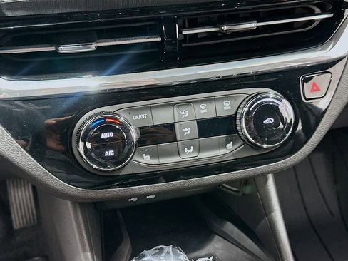 New 2026 Buick Envista Sport Touring w/ Convenience I Package FWD image 16