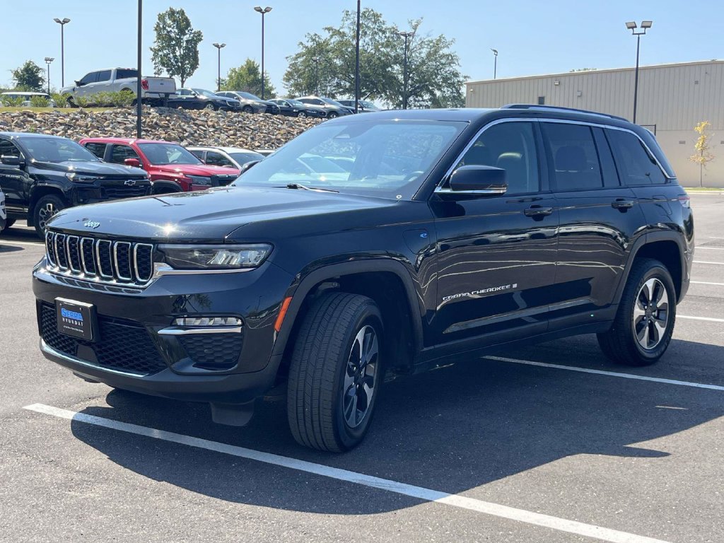 Used 2024 Jeep Grand Cherokee Limited 4xe AWD/4WD image 6