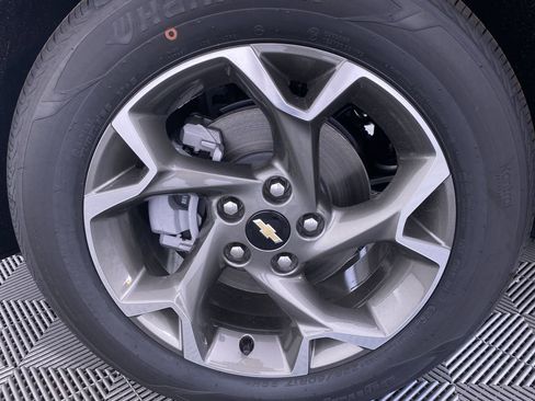 New 2025 Chevrolet Trax LT w/ Driver Confidence Package image 14