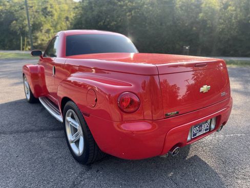 Used 2003 Chevrolet SSR w/ Preferred Equipment Group image 22