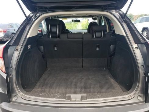 Used 2018 Honda HR-V EX image 7