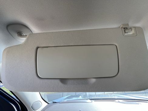 Used 2021 GMC Yukon Denali w/ Denali Premium Package image 24