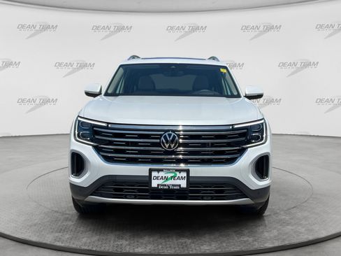 Used 2026 Volkswagen Atlas SEL AWD/4WD image 2