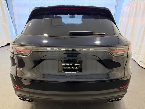 Used 2022 Porsche Cayenne S image 8