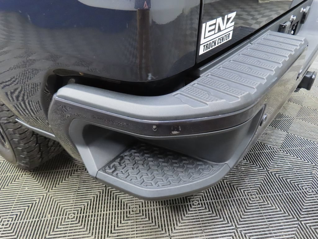 Used 2024 Chevrolet Silverado 1500 RST AWD/4WD image 44