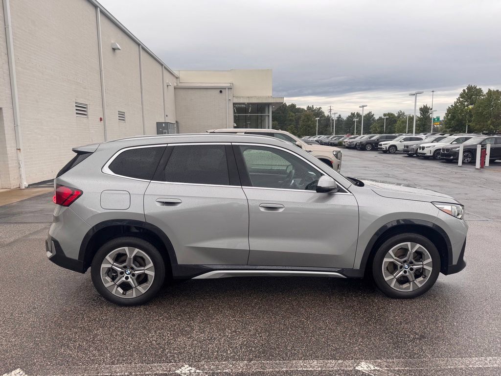 Used 2025 BMW X1 xDrive28i w/ Premium Package AWD/4WD image 6