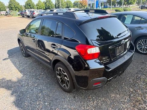 Used 2016 Subaru Crosstrek 2.0i Premium w/ Moonroof Package AWD/4WD image 4