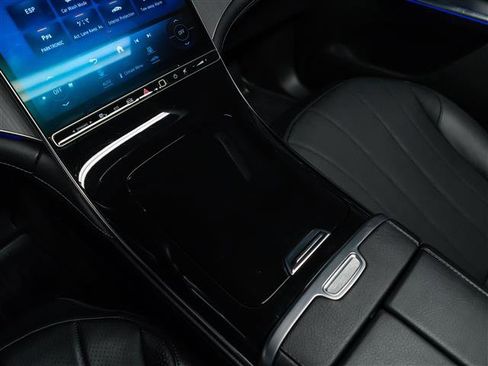 Used 2023 Mercedes-Benz EQE 500 4MATIC SUV image 25