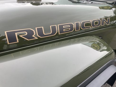 Used 2022 Jeep Wrangler Unlimited Rubicon w/ Xtreme Recon 35" Tire Package image 10