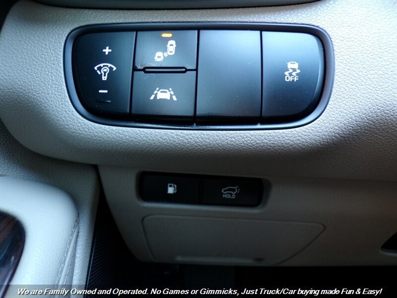 Used 2020 Kia Sorento EX FWD image 37
