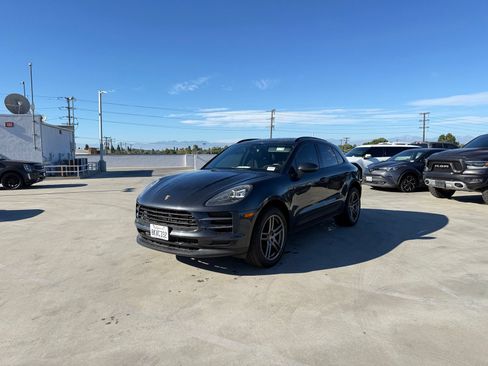 Used 2019 Porsche Macan AWD/4WD image 1