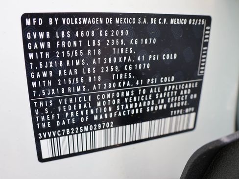 New 2025 Volkswagen Taos SE image 39