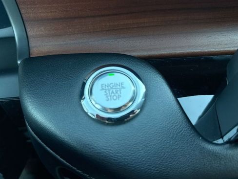 Used 2023 Lincoln Aviator Reserve image 17