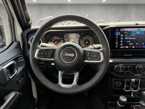 Used 2024 Jeep Wrangler Unlimited Sahara w/ Safety Group AWD/4WD image 21