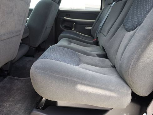 Used 2003 Chevrolet Avalanche 4x4 image 17