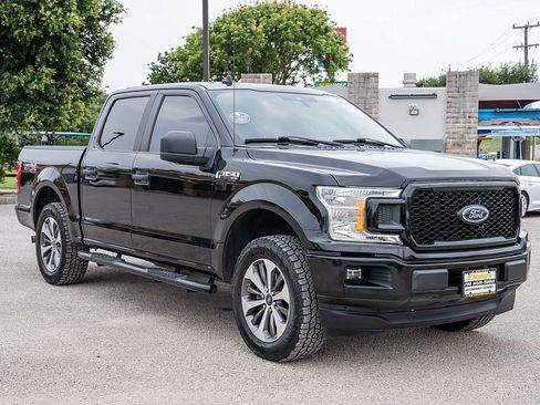 Used 2020 Ford F150 XL w/ Equipment Group 101A Mid RWD image 3