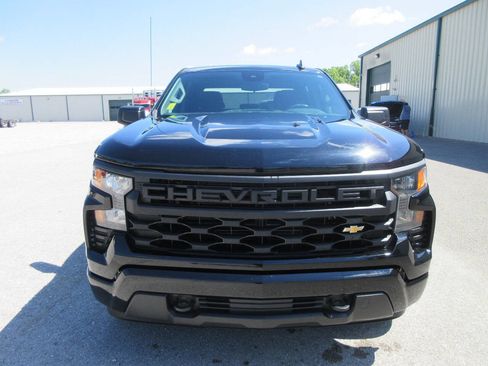 Used 2022 Chevrolet Silverado 1500 Custom AWD/4WD image 17