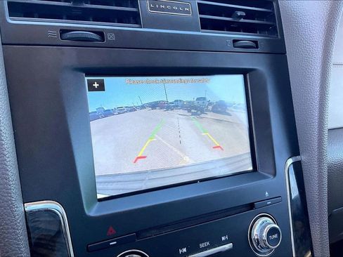 Used 2017 Lincoln Navigator Select RWD image 13