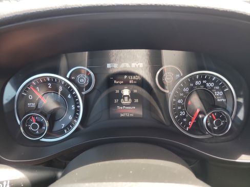 Used 2023 RAM 1500 Big Horn RWD image 30