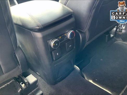 Used 2022 Ford Explorer XLT w/ Equipment Group 202A AWD/4WD image 33