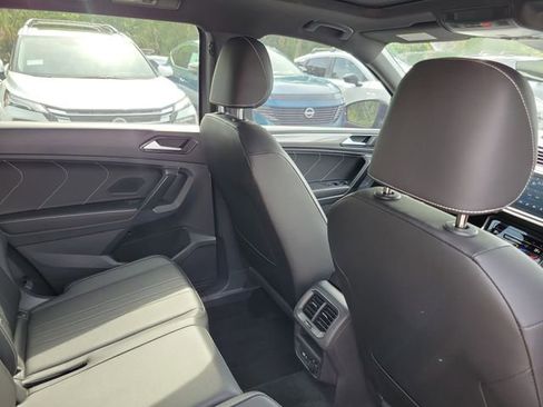 Used 2023 Volkswagen Tiguan SE R-Line FWD image 30