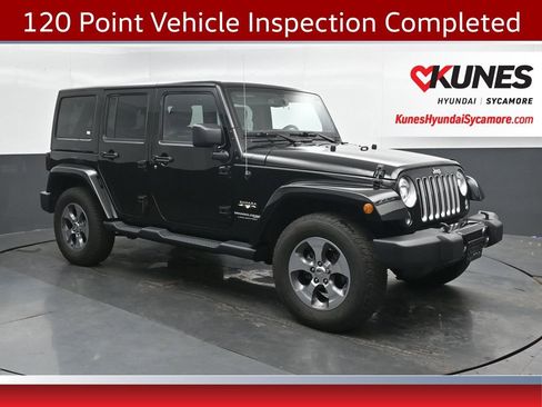 Used 2018 Jeep Wrangler Unlimited Sahara w/ Connectivity Group AWD/4WD image 1