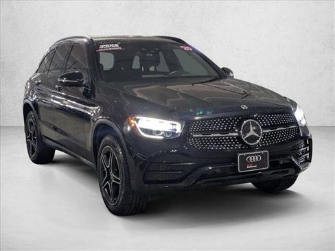 Used 2020 Mercedes-Benz GLC 300 4MATIC image 3