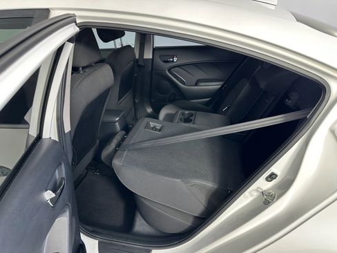 Used 2015 Kia Forte EX image 39