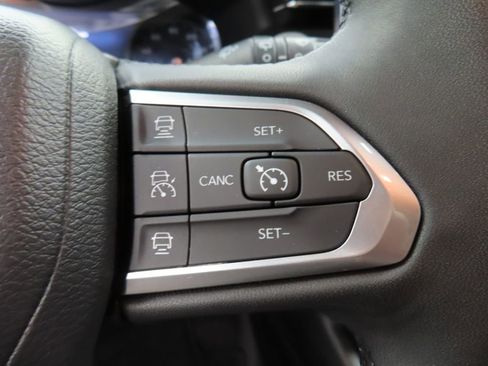 Used 2025 Jeep Compass Limited AWD/4WD image 50