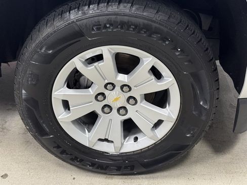 Used 2018 Chevrolet Colorado LT AWD/4WD image 10