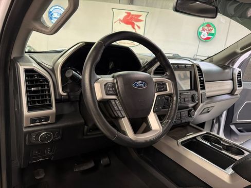 Used 2020 Ford F250 Lariat w/ Lariat Ultimate Package AWD/4WD image 27