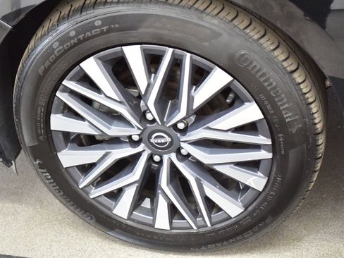Used 2025 Nissan Altima 2.5 SV FWD image 35
